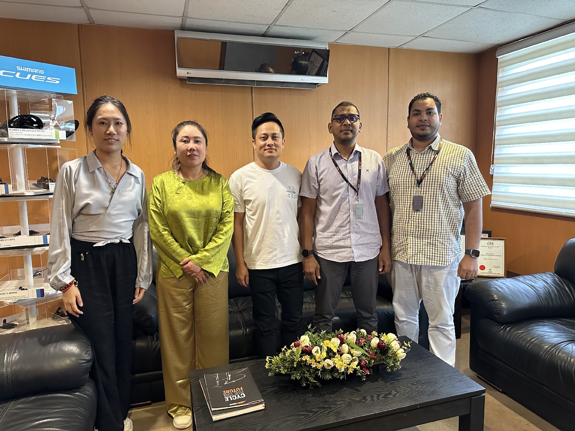 跨越海洋的色彩之旅，為斯里蘭卡客戶提供專業(yè)涂裝方案